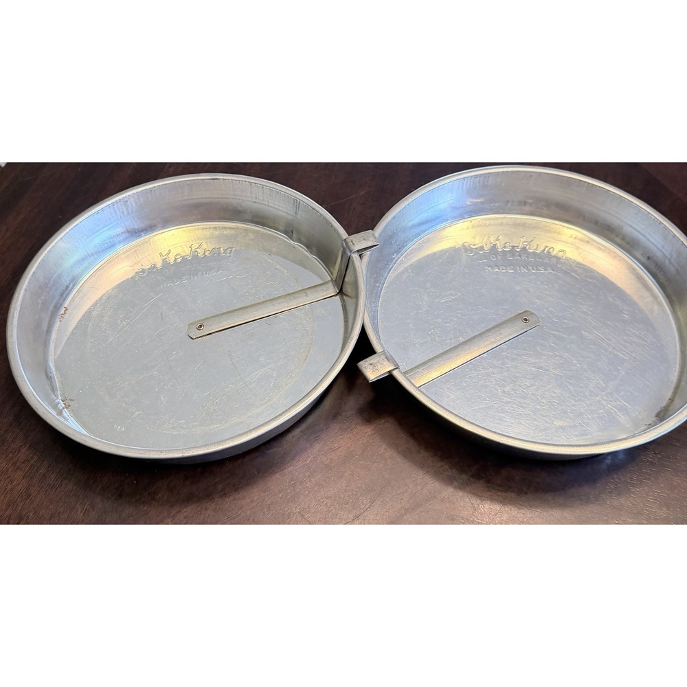 Lot of 2 Vintage Baked King Usa 8 Inch Easy Release Slider Cake Pans